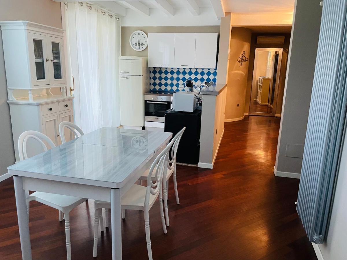 Desehouse Daire Desenzano del Garda Dış mekan fotoğraf