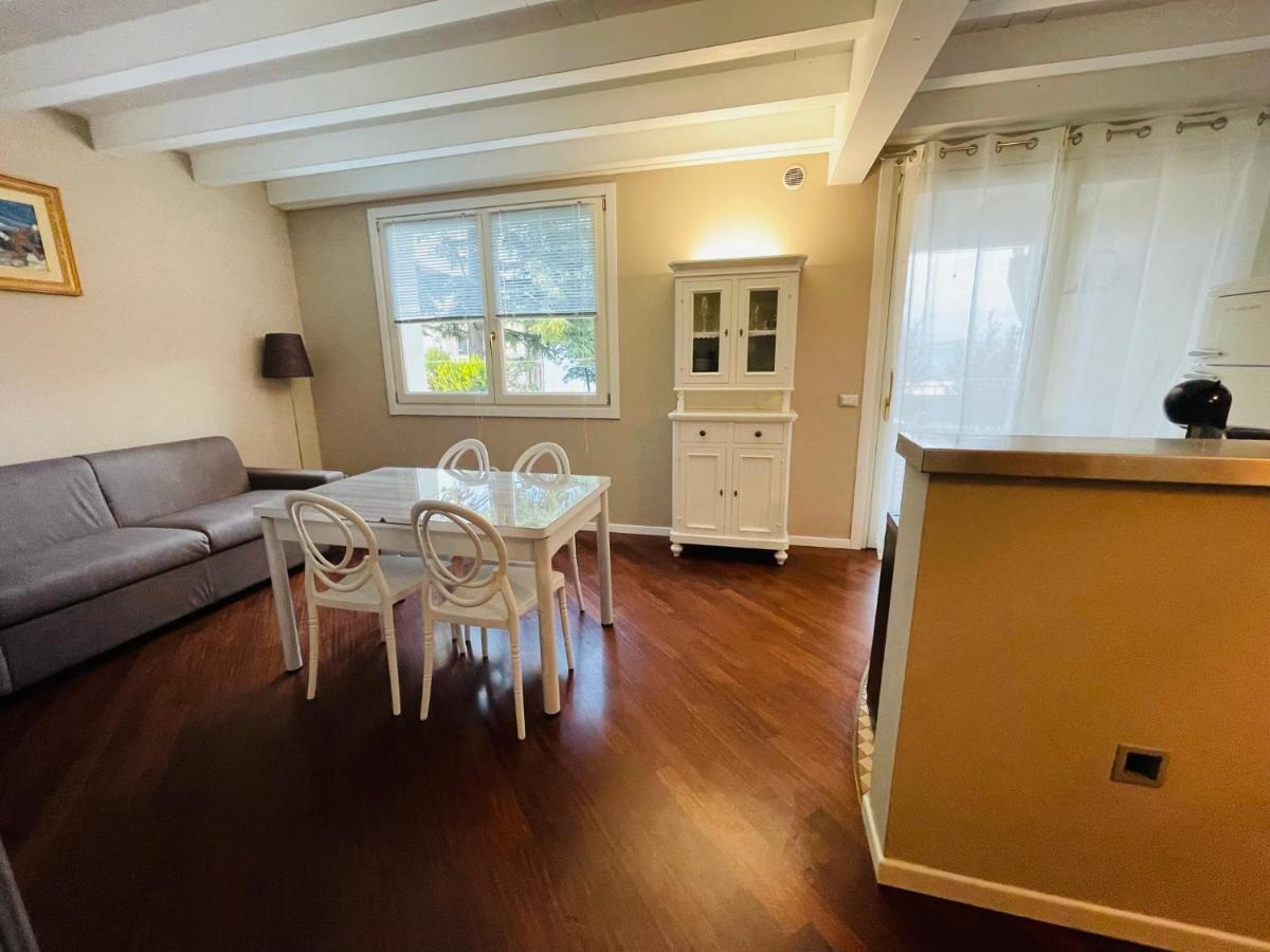Desehouse Daire Desenzano del Garda Dış mekan fotoğraf