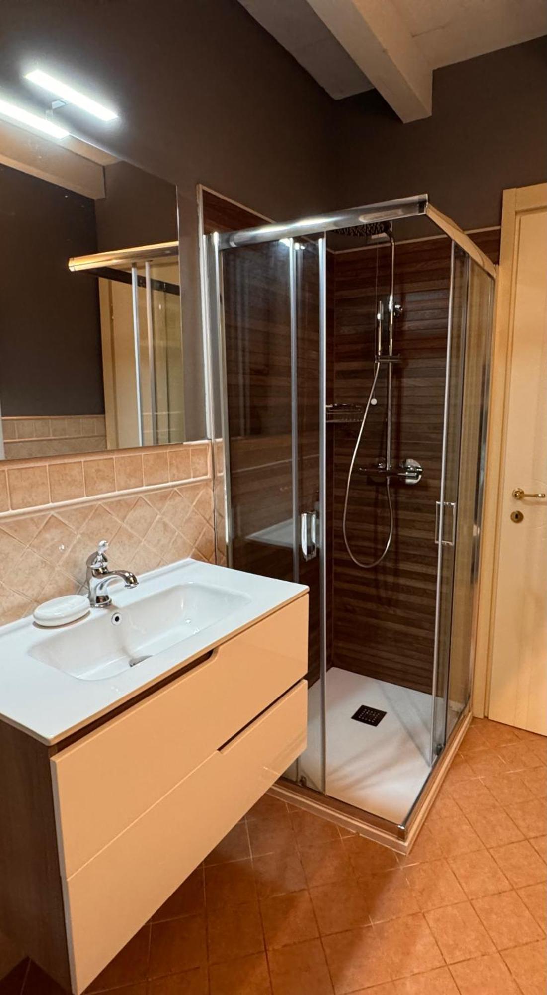 Desehouse Daire Desenzano del Garda Dış mekan fotoğraf